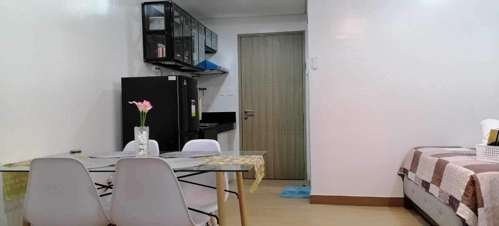 J & F Homestay - Cavite, Philippines Trece Martires Eksteriør bilde