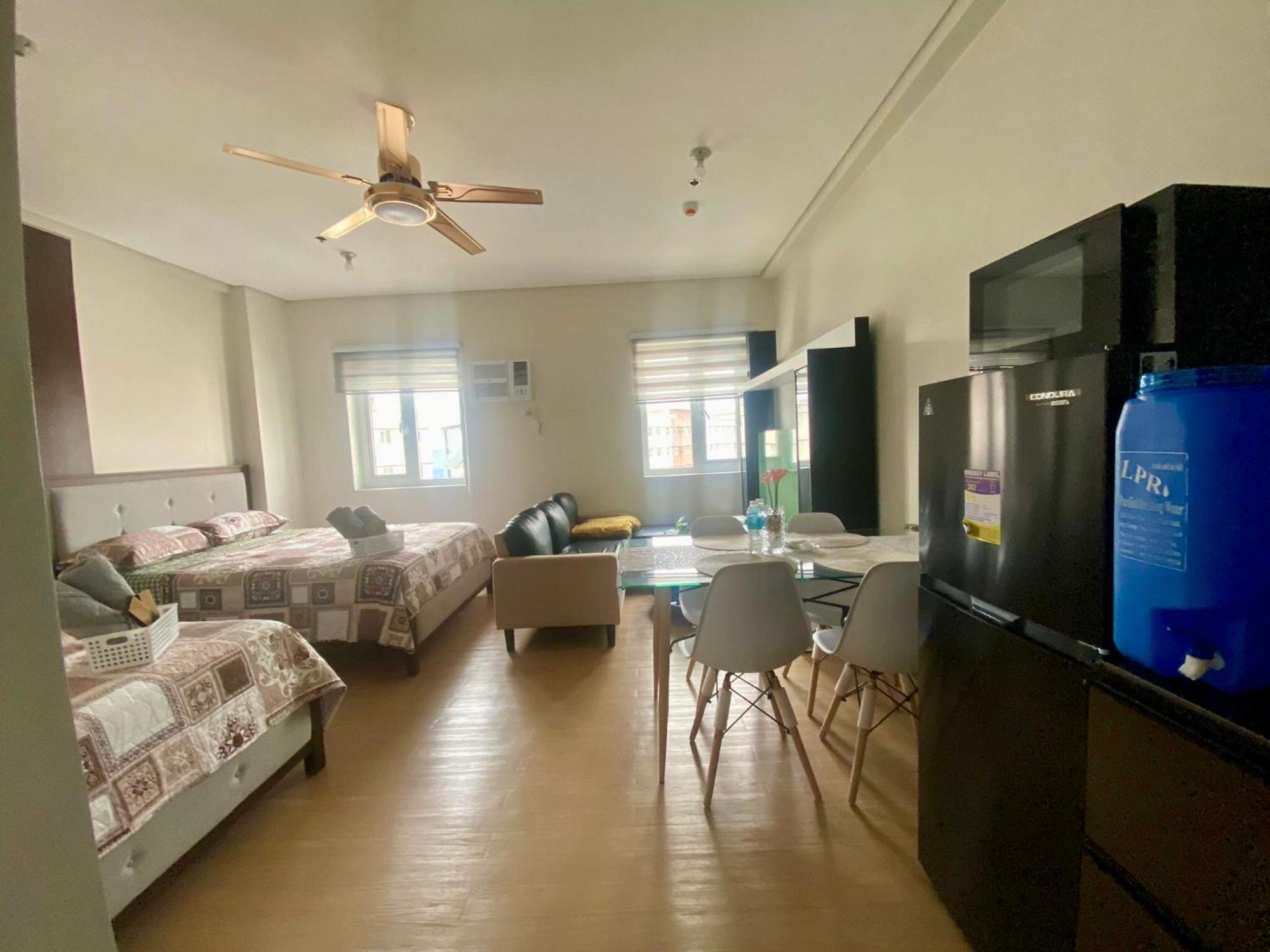 J & F Homestay - Cavite, Philippines Trece Martires Eksteriør bilde