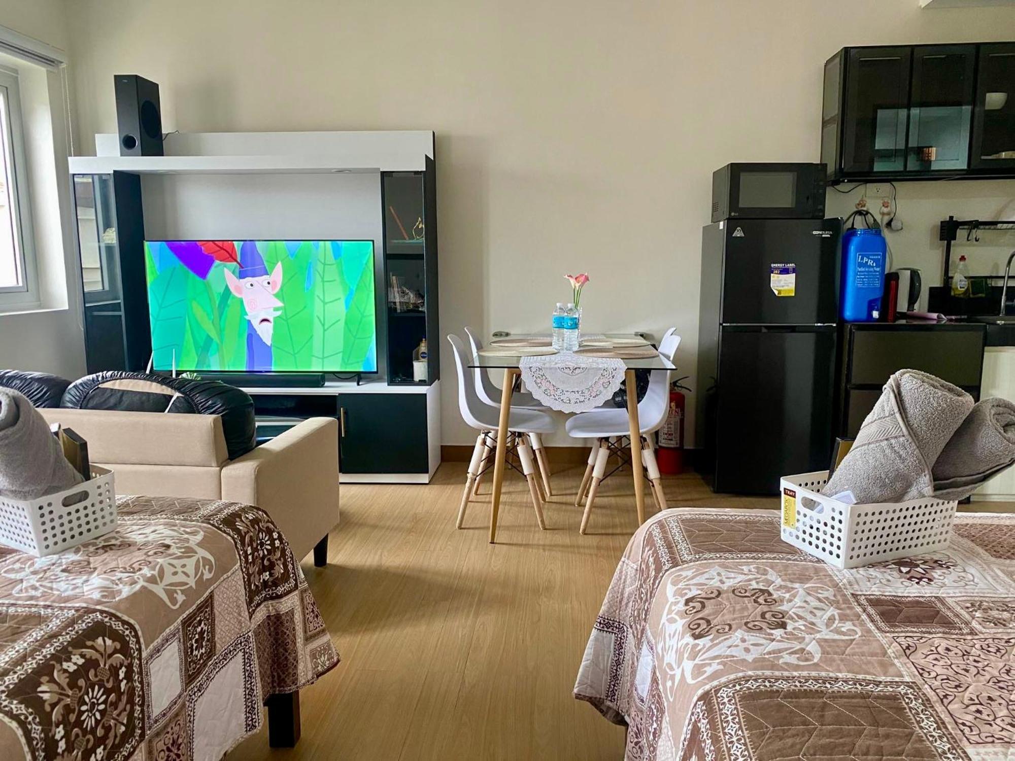 J & F Homestay - Cavite, Philippines Trece Martires Eksteriør bilde